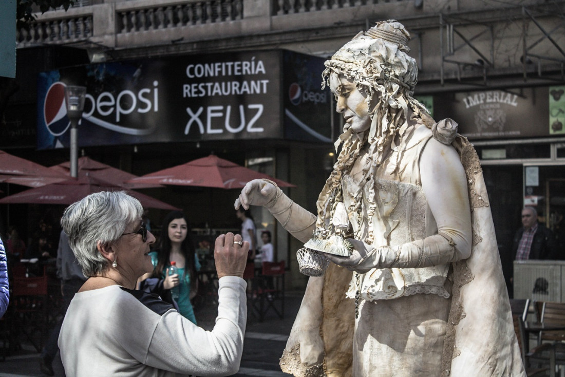 Estatuas vivientes de distintos países se lucirán en Mendoza