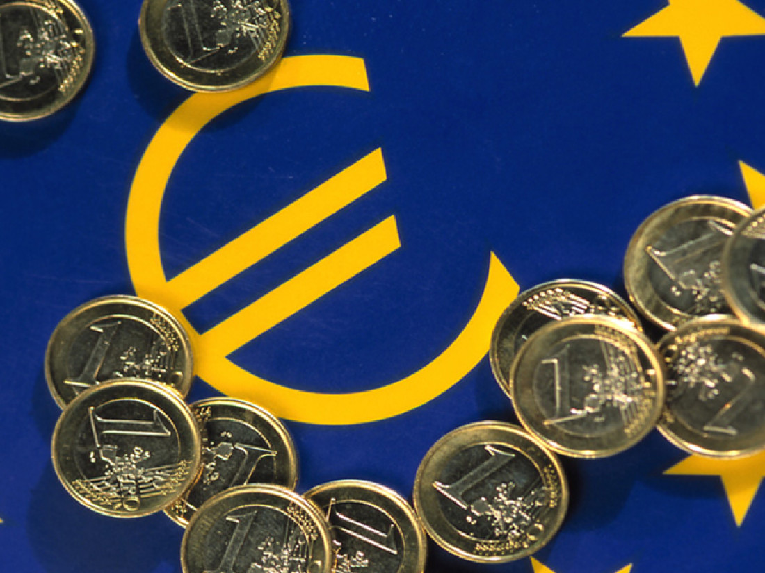 Alivio en mercados europeos tras nueva ayuda a Grecia