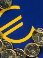 Alivio en mercados europeos tras nueva ayuda a Grecia