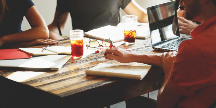 Adecco se compromete con los jóvenes y el trabajo