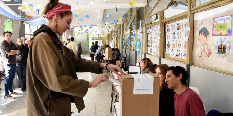 Voto volátil: en Argentina, más del 60% de las personas modifica sus preferencias según la elección