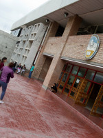 "Queremos capacitar profesionales para colaborar con la sociedad"        