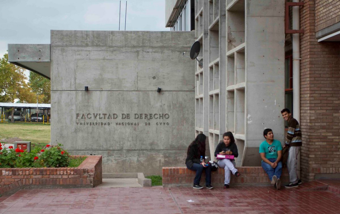 El nuevo plan de estudios en Derecho y algunas estrategias para recibirse en tiempo y forma