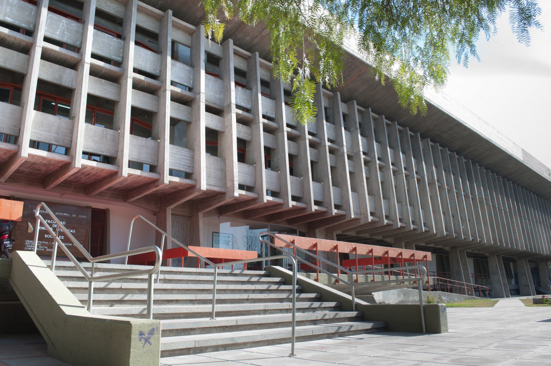 Ciencias Políticas realiza la Facultad Abierta 