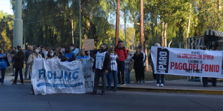 Habrá paro de docentes universitarios toda esta semana 