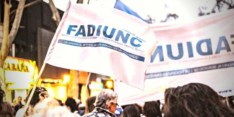 De qué se trata la convocatoria de la UNCUYO a Fadiunc para evitar más pérdida de clases