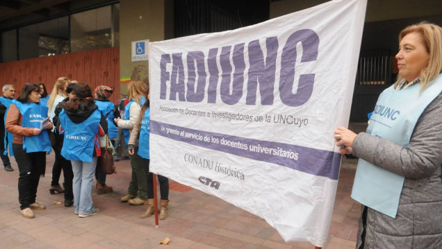imagen Los docentes de la UNCUYO paran este martes y miércoles 