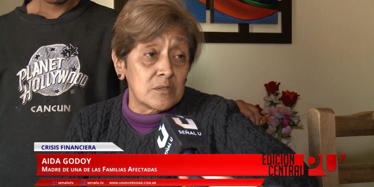 Familias cuidadoras denuncian que el Gobierno les debe desde junio