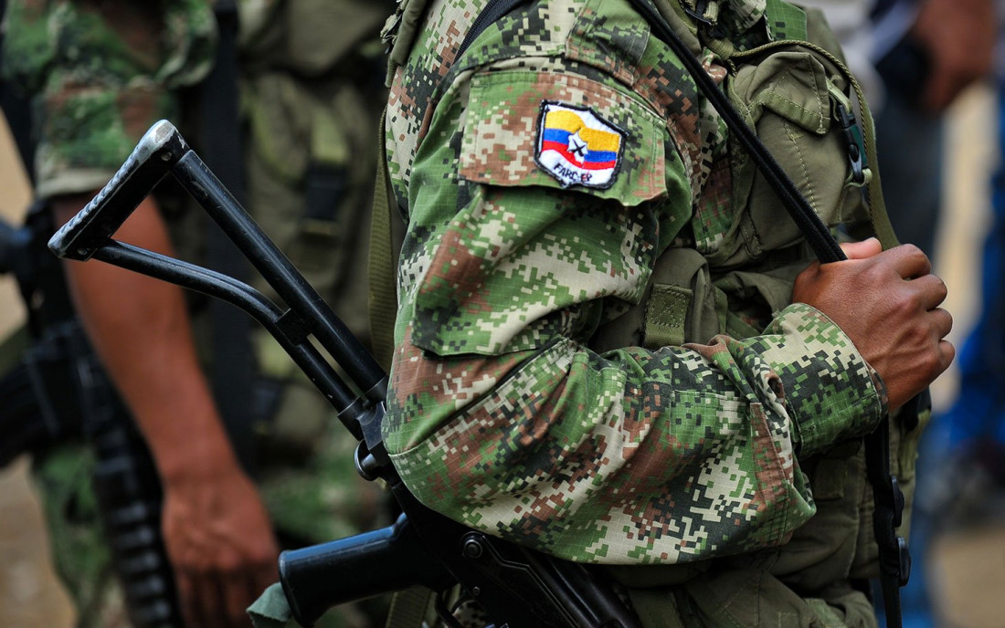 Las FARC reparan a las víctimas de la guerrilla entregándoles sus bienes activos