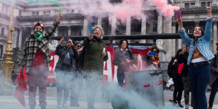 ¿Qué cuestionaron las organizaciones feministas del G20?