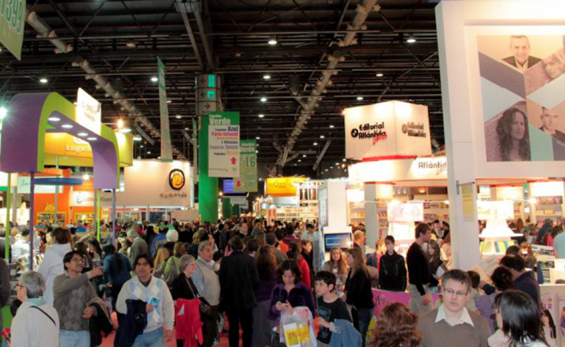 LA EDIUNC participa de la Feria del Libro 