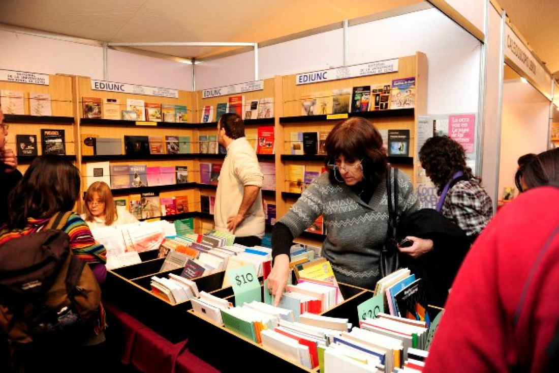 Comenzó la Feria del Libro 2014  