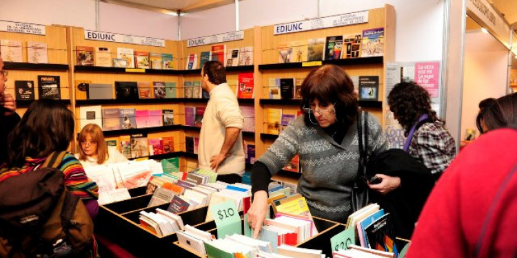 Comenzó la Feria del Libro 2014  