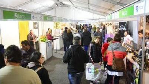 imagen Cornejo participó en la inauguración del stand de Argentina en Fitur