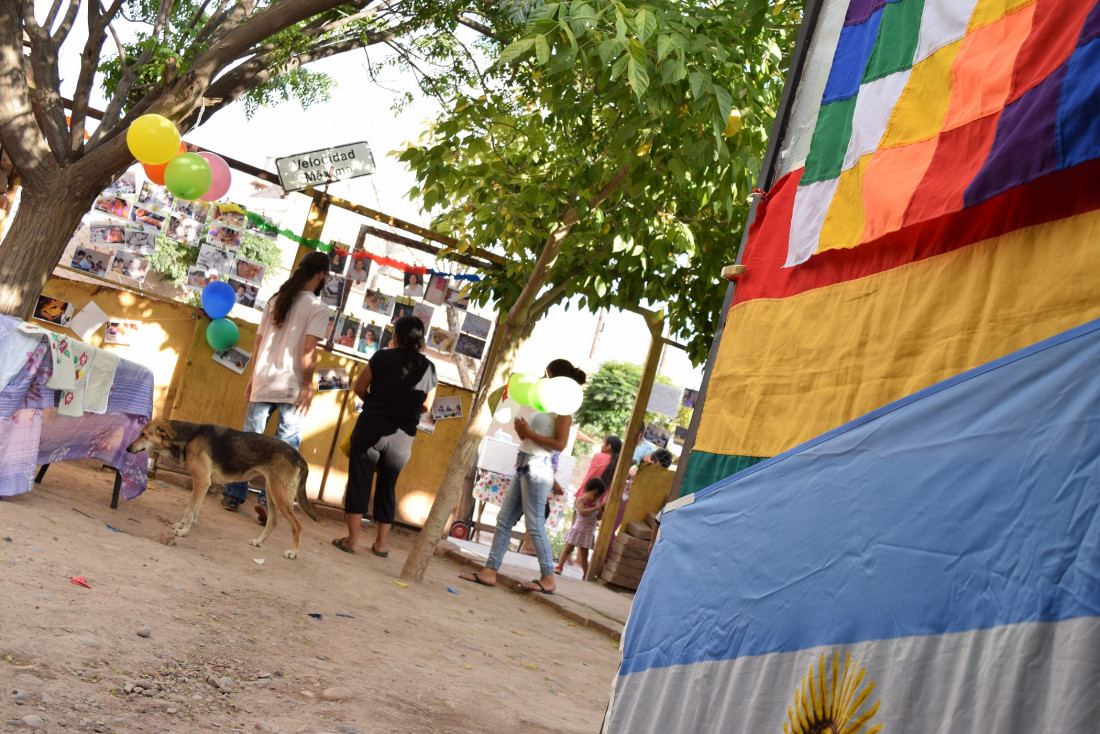 Un carrito de saberes en la Feria Popular de Guaymallén 