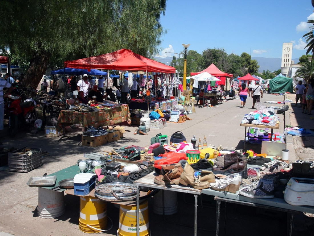 Feriantes de Guaymallén se manifestaron tras el desalojo