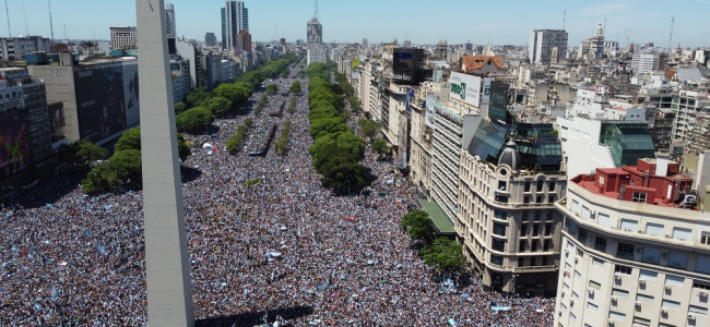 Histórico: más de 4 millones de personas festejaron junto a la caravana de la Selección Argentina