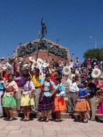 Febrero llega a puro baile y música, entre carnavales y festivales de mitad de verano