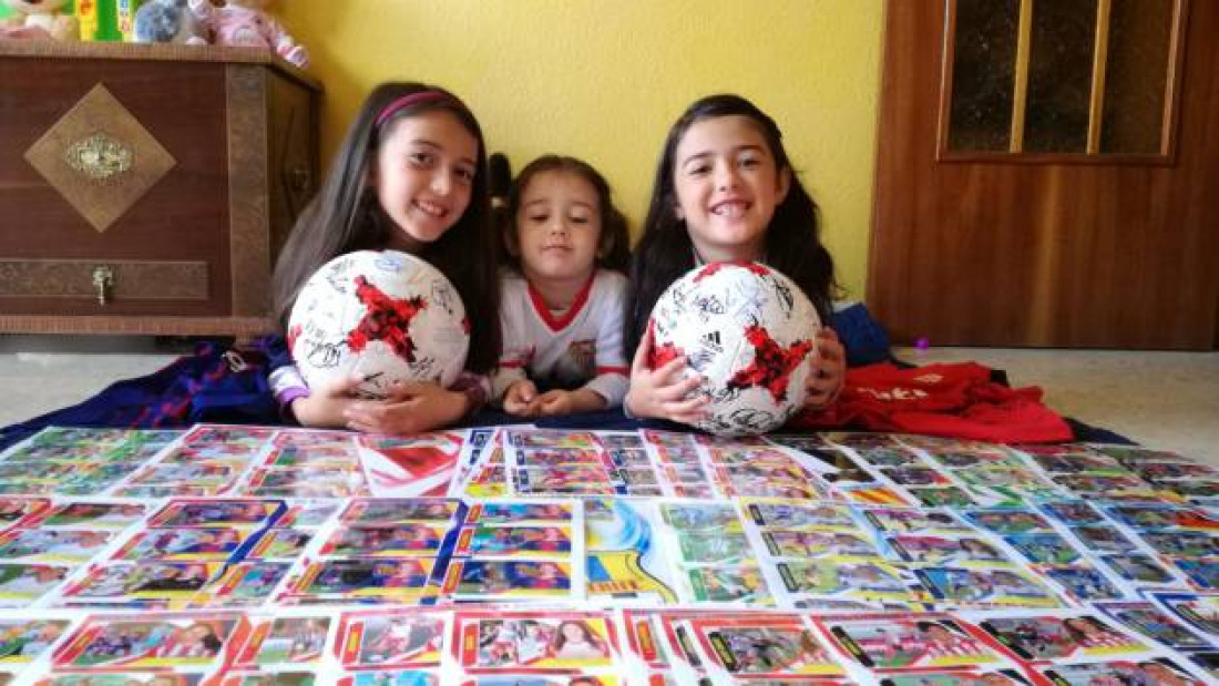 Una mamá española creó el álbum de figuritas de la Liga Femenina