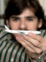 Qué ganan las aerolíneas al vender pasajes tan baratos
