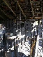 Incendio intencional en FM Comarca Andina