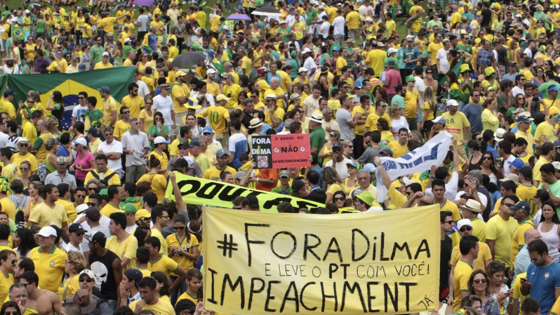 Una multitud pidió la renuncia de Dilma Rousseff