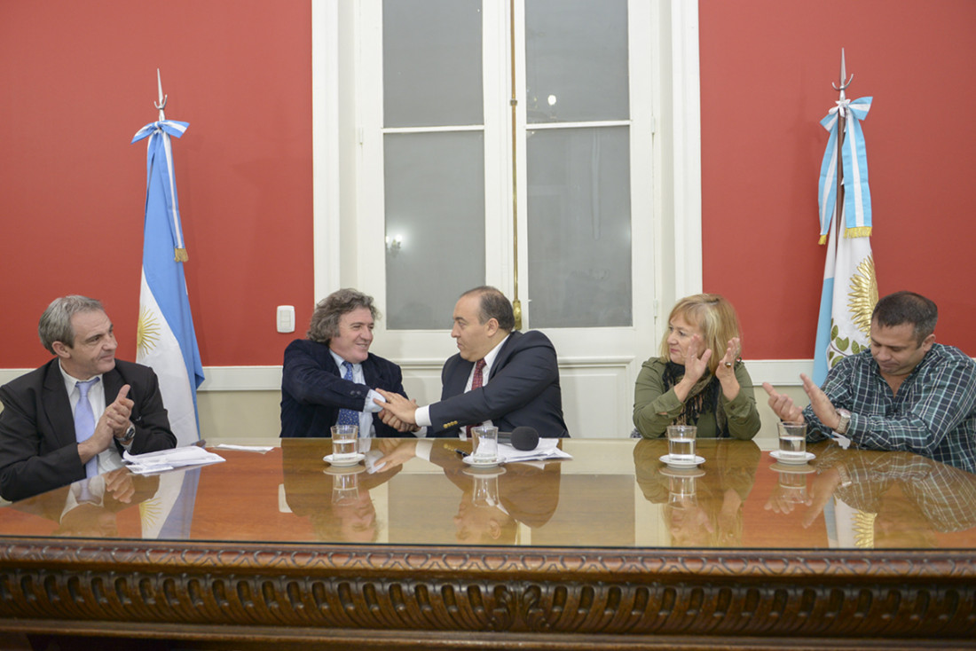 Proyecto de ley de regulación de instalación de hipermercados