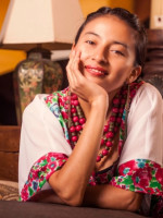 La ecuatoriana Mariela Condo trae su música y sus raíces