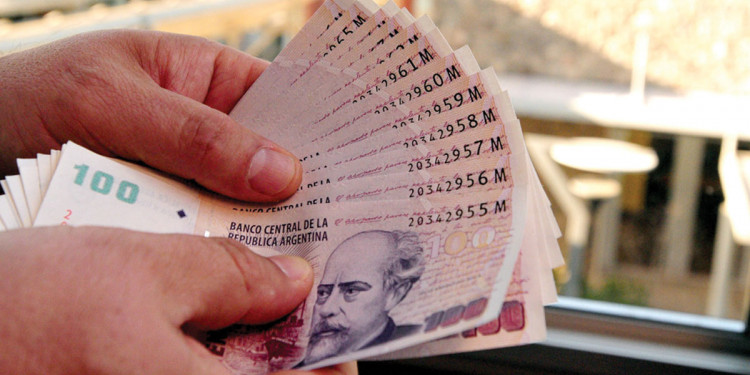 Por el aguinaldo circularán más de 3 400 millones de pesos "extra" en Mendoza
