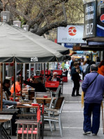 La siesta es la brecha entre comerciantes y empleados