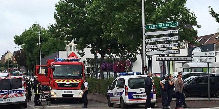 Toma de rehenes en una iglesia en Normandía: tres muertos