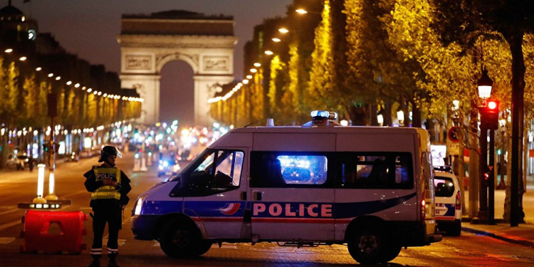 Atentado en Francia: dos muertos y dos heridos en los Campos Elíseos