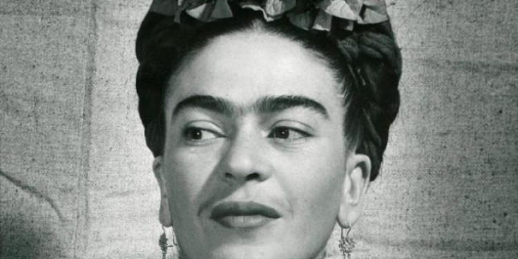 A 115 años del nacimiento de Frida: una artista pionera en su época que aún sigue vigente