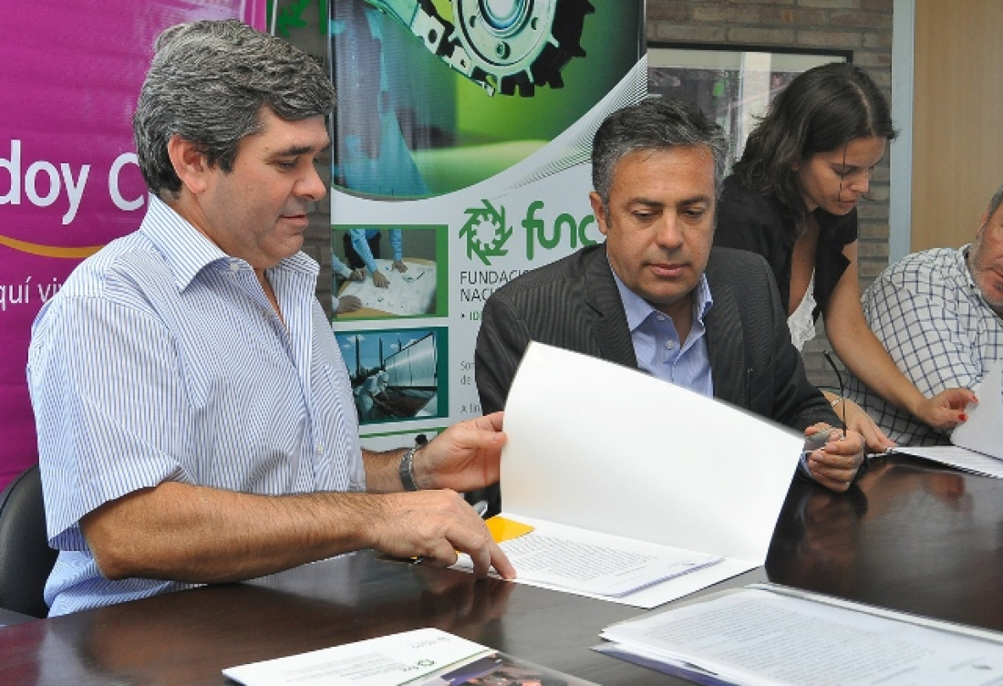 [MÓVIL] La FUNC colaborará con la Municipalidad de Godoy Cruz en el proyecto "Tratamiento y reutilización de aceites vegetales en desuso"