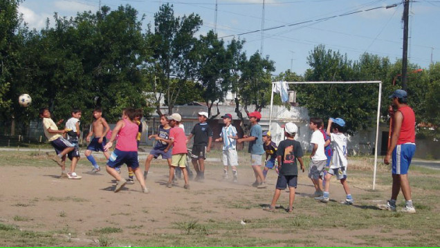 imagen El juego, padre del deporte social en los barrios