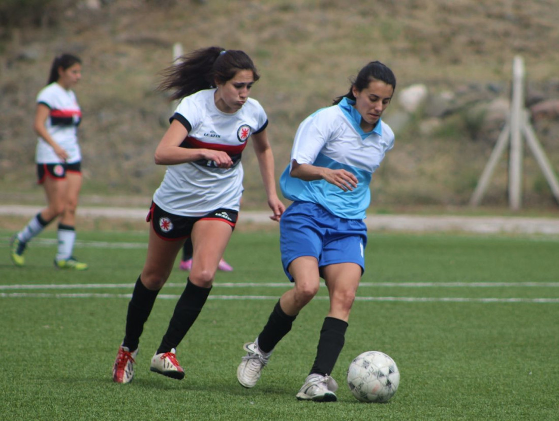 Fútbol femenino: Victoria y pase a la final para UNSJ