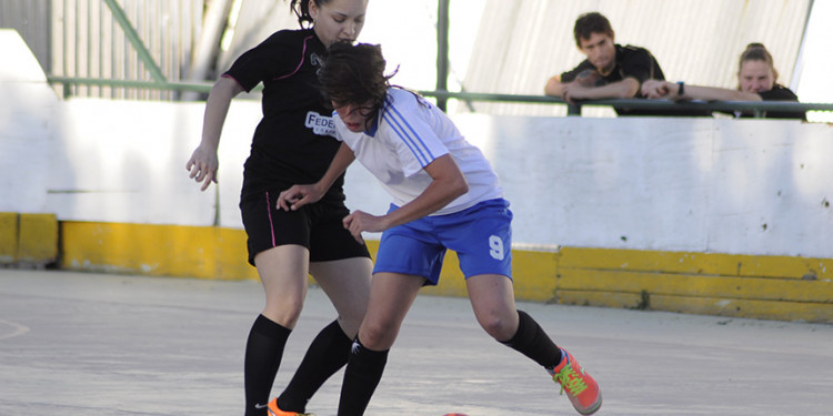 Futsal femenino: Maza gritó campeón