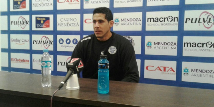 Diego Viera: "Quiero llegar a los cien partidos en Godoy Cruz"