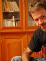 Gabo Ferro llega a Mendoza a presentar su libro de poemas "Costurera Carpintero"