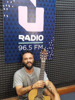 "Doná música, recibí una sonrisa", la cadena solidaria que arregla y dona instrumentos