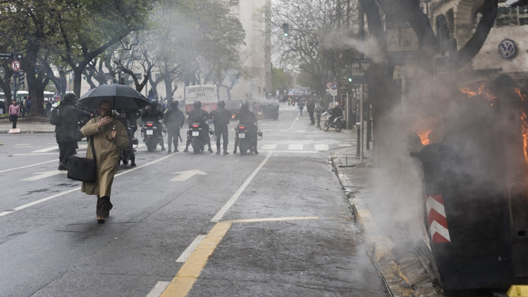 imagen Protestas e incidentes en el Congreso 