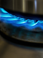 El Indec relevó cuáles son los electrodomésticos que explican el mayor consumo de gas y luz en los hogares