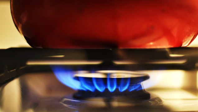 imagen Los usuarios deberán pagar 100 por ciento más de gas por la devaluación