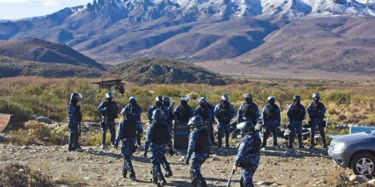 Redes: surge campaña contra la represión a mapuches