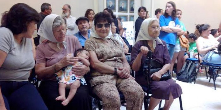 La historia por ellas