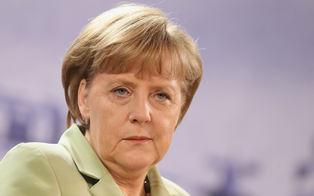 Merkel negocia una complicada coalición de gobierno