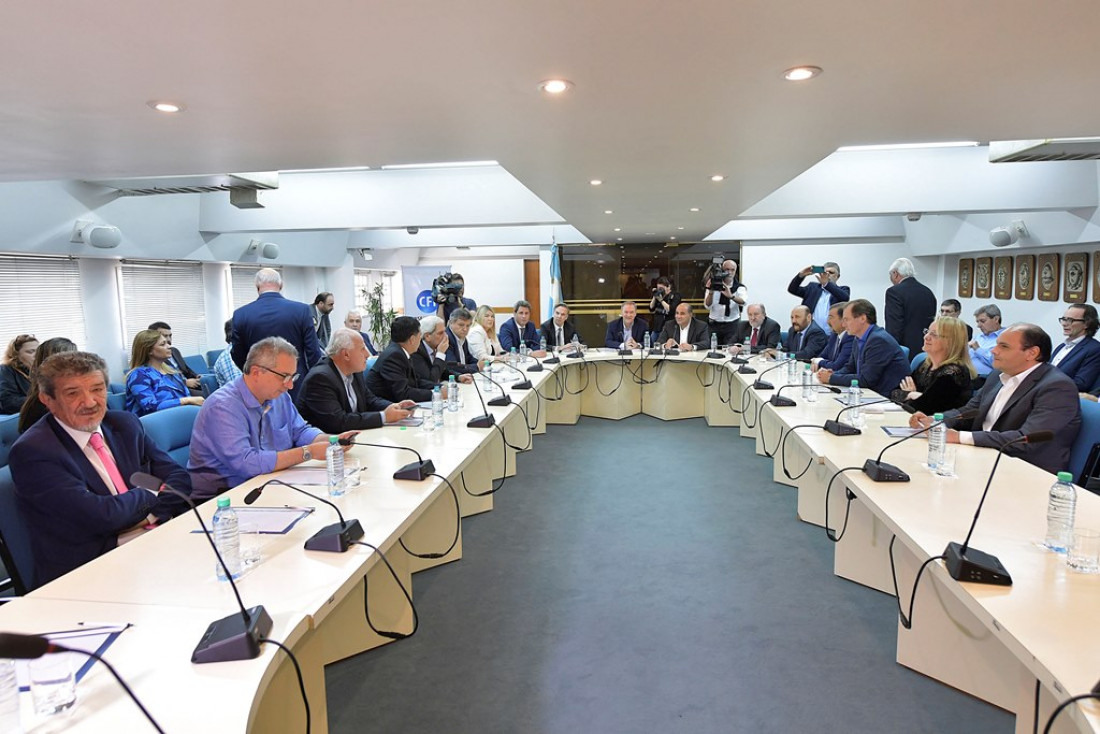La liga de gobernadores del PJ se rearma para enfrentar a Macri