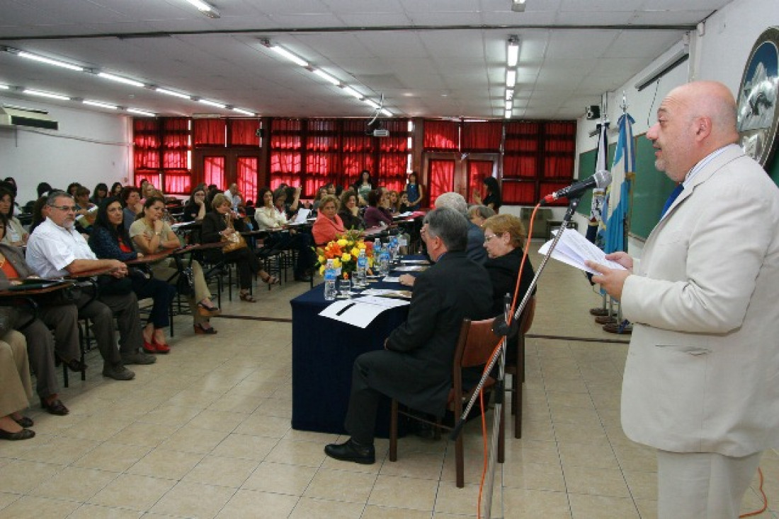 Audiencia pública por los antecedentes de Julio Gómez