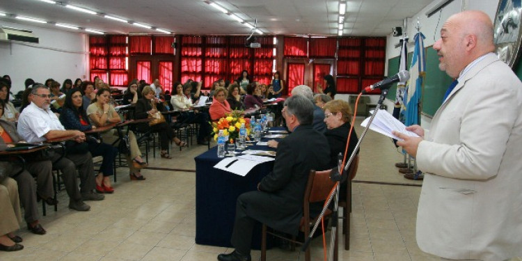 Audiencia pública por los antecedentes de Julio Gómez