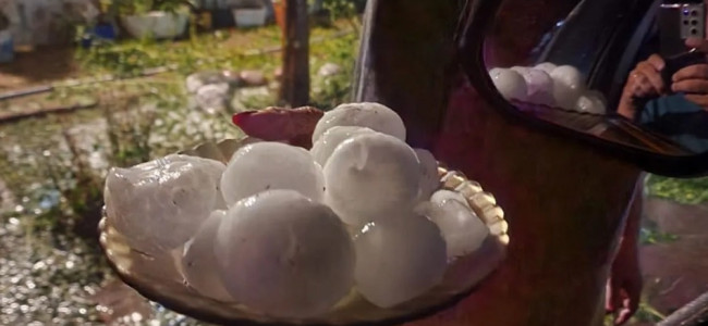 Una fuerte tormenta de granizo causó graves daños en la zona Este